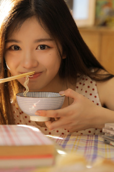 女生喷水视频